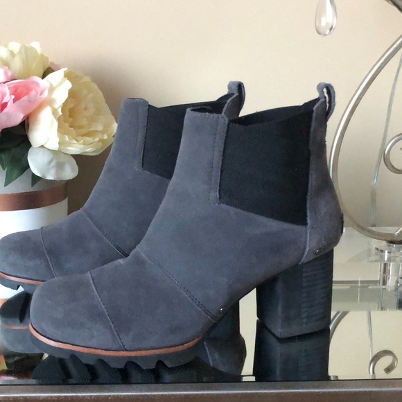 SOREL Addington Chelsea Women's Dress Pull-on Boots Quarry/Black Sz 8.5